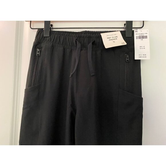 NWT Abercrombie A&F Black Club Joggers Kids Boys Size 7/8 - Picture 2 of 7